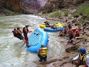 Thanks to oregankayaking.net for this photo. This isn’t our group but this is kind of what it looked like, except we didn’t have the support on land. We were just leaning back and pulling.